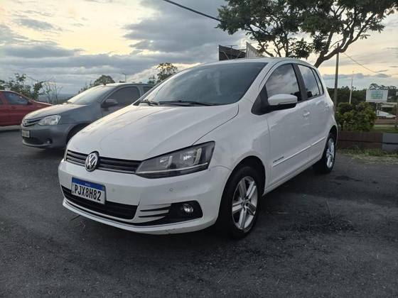 VOLKSWAGEN FOX 1.0 MPI COMFORTLINE 12V FLEX 4P MANUAL VOLKSWAGEN FOX 1.0 MPI COMFORTLINE 12V FLEX 4P MANUAL